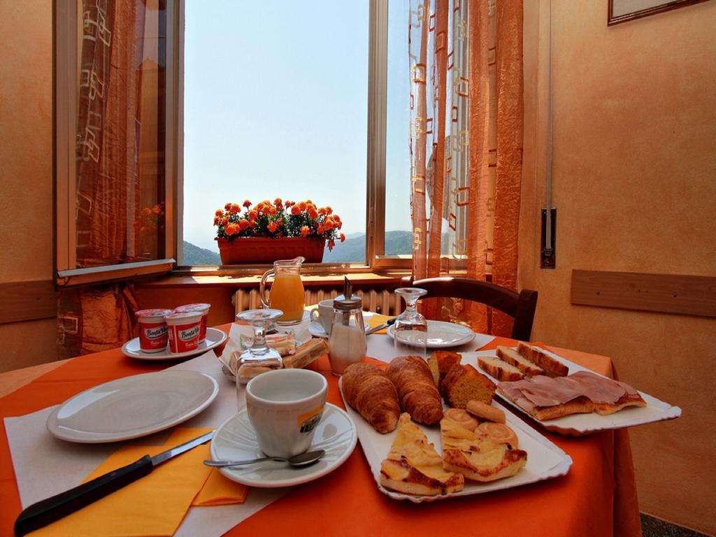 Amelia Hotel Momigno Екстер'єр фото